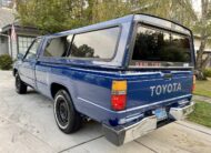 1985 Toyota Pickup w/ Snug Top