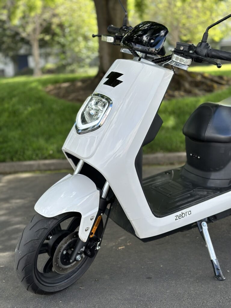 2020 Elyx Smart Razz Electric Moped